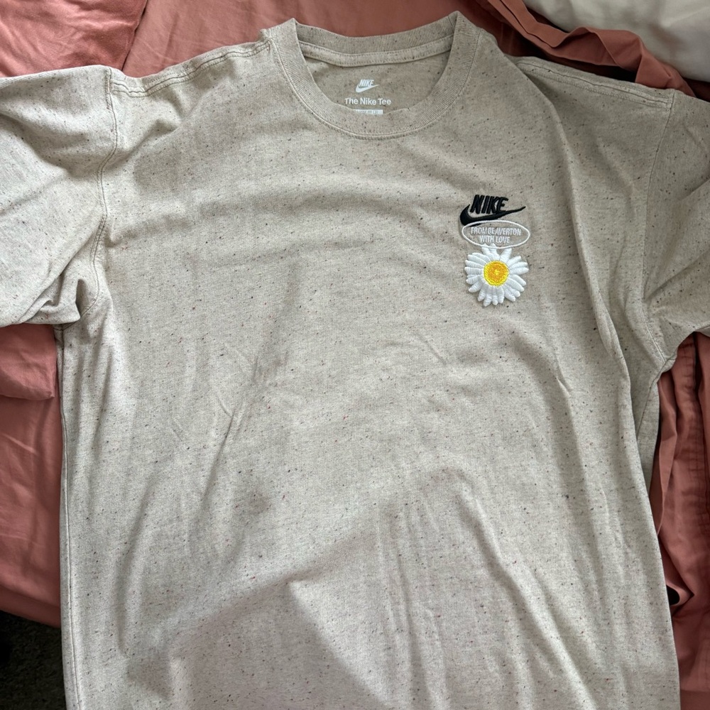 Nike Beige Graphic Men's T-Shirt